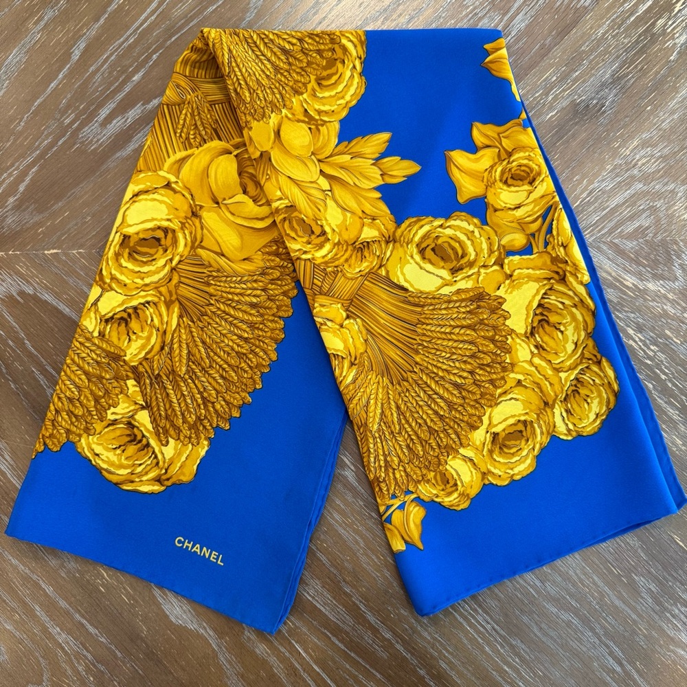Authentic Chanel Scarf - Picture 8 of 8